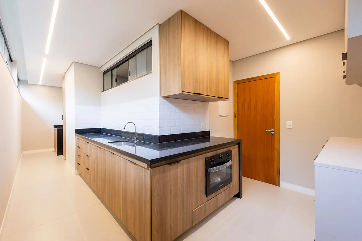 Apartamento reformado disponível para locação na SQN 405 Bloco G, conforto e pra...