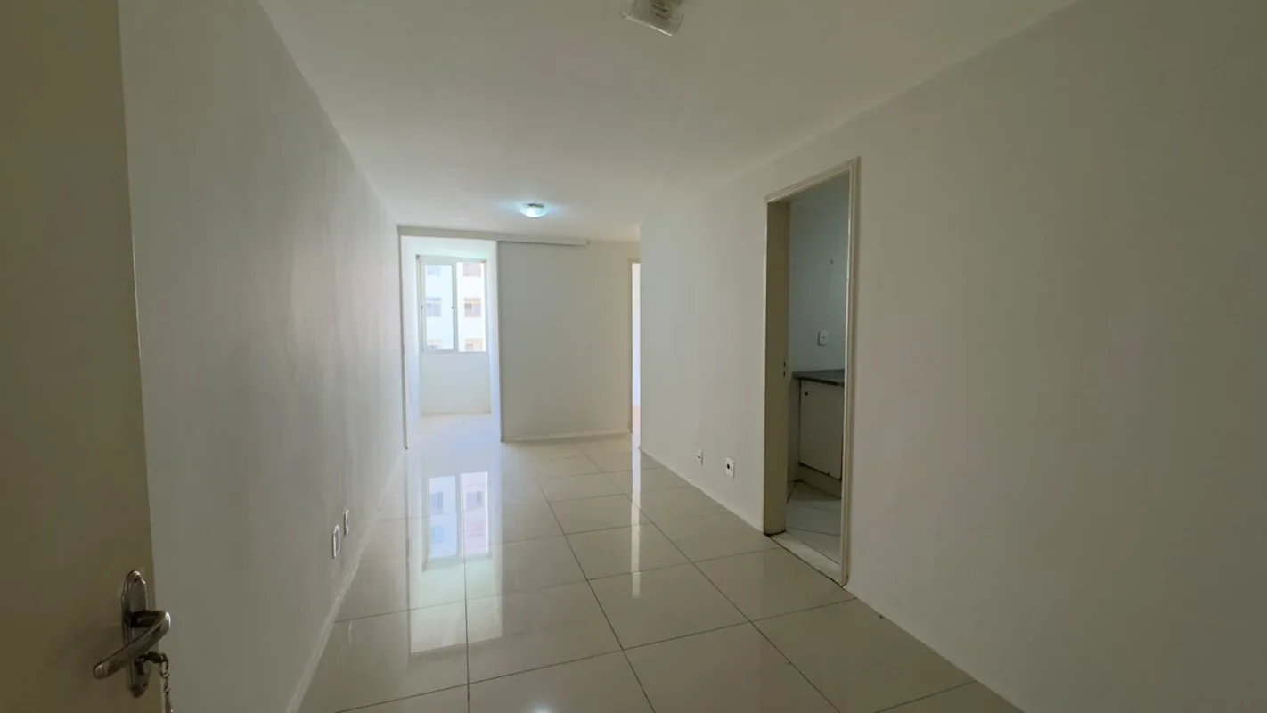 QI 31 LOTE 01 RESIDENCIAL TOCANTINS - GUARÁ II-Com 55 m² no 2° andar-Sala ampla ...