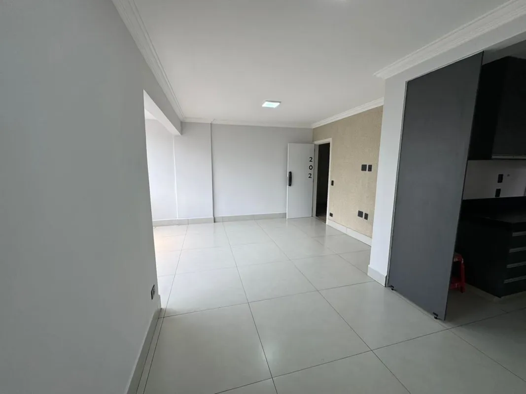 Apartamento com 68 m² de área privativa, localizado em andar baixo, ideal para q...