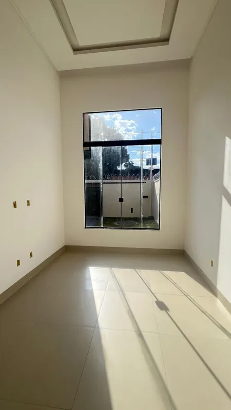 GH2291Casa com 3 quartos no Parque das Nações, em terreno com 203m² com 116m² de...