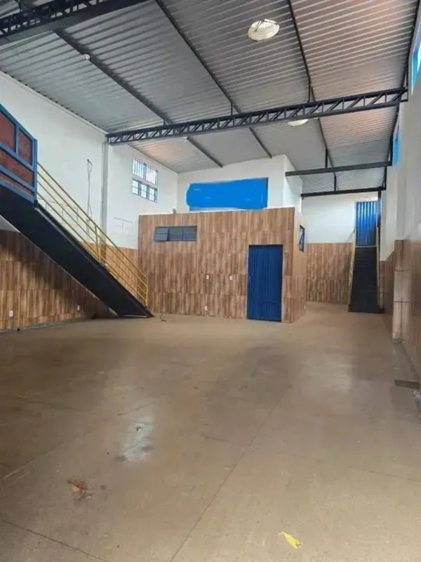Galpão á venda em Senador Canedo - GO ,- Área do terreno 360m²- Área construída ...