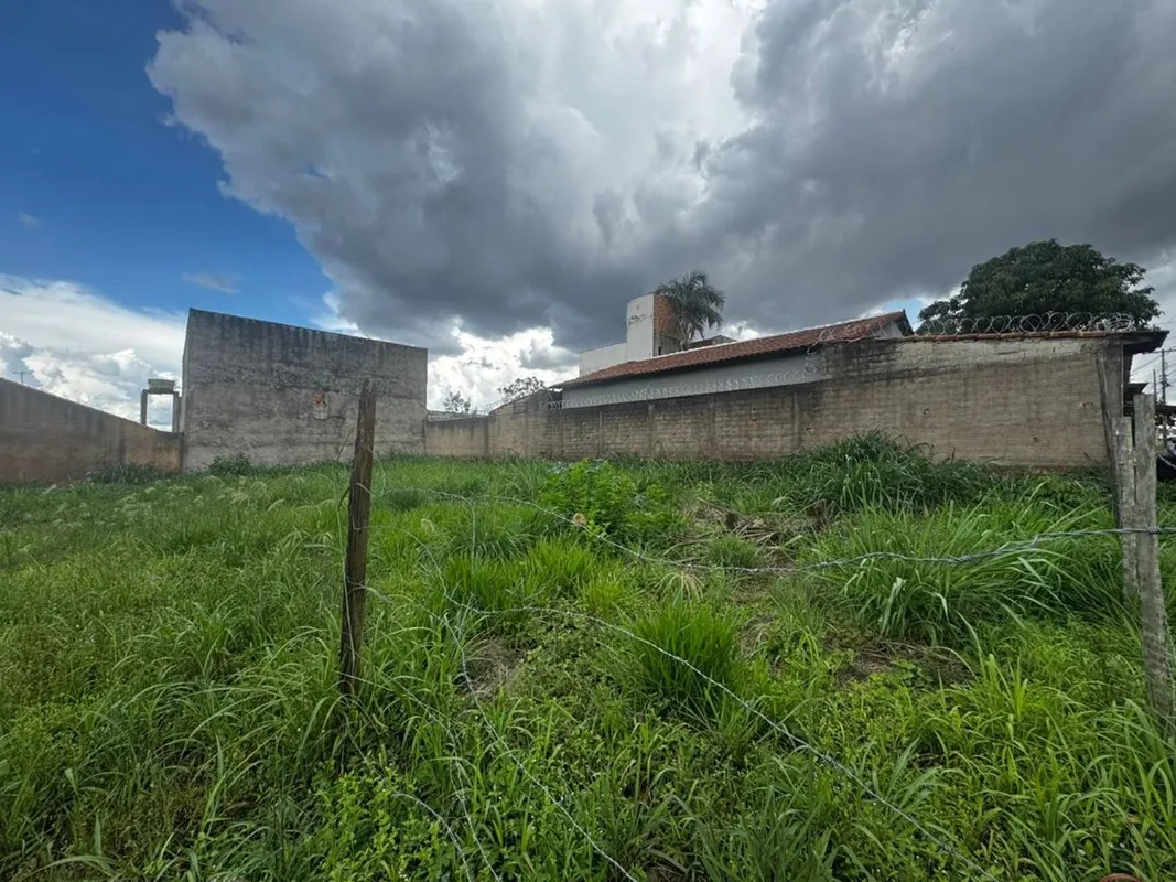 GH2378Lote á venda no Setor Faiçalville - Área total: 360m²- Escriturado e Regis...