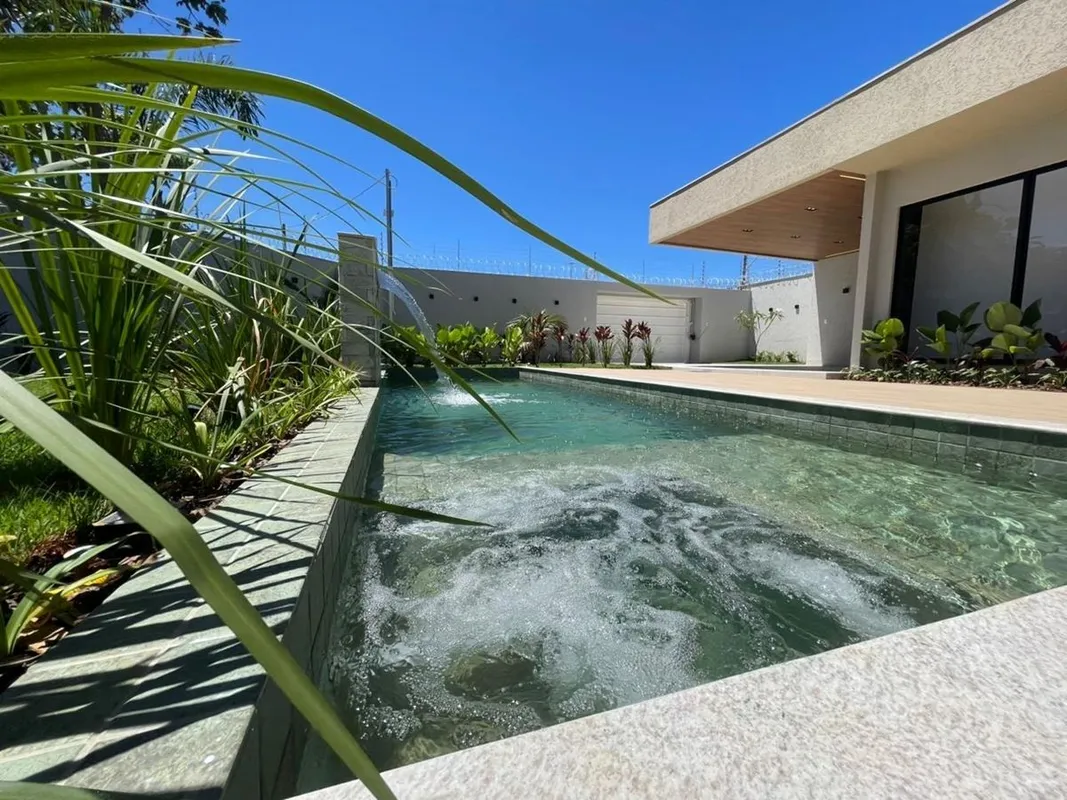 GH2269Casa com 4 quartos no Jardim Atlântico, em terreno com 500,50m² com 227,09...