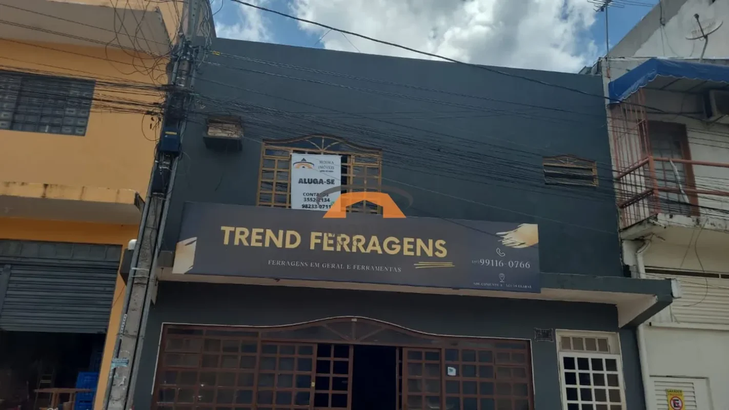 VENDE-SE EXCELENTE PREDIO COMERCIAL/RESIDENCIAL, COM 1 LOJA NO TERREO, E 4 SALAS...