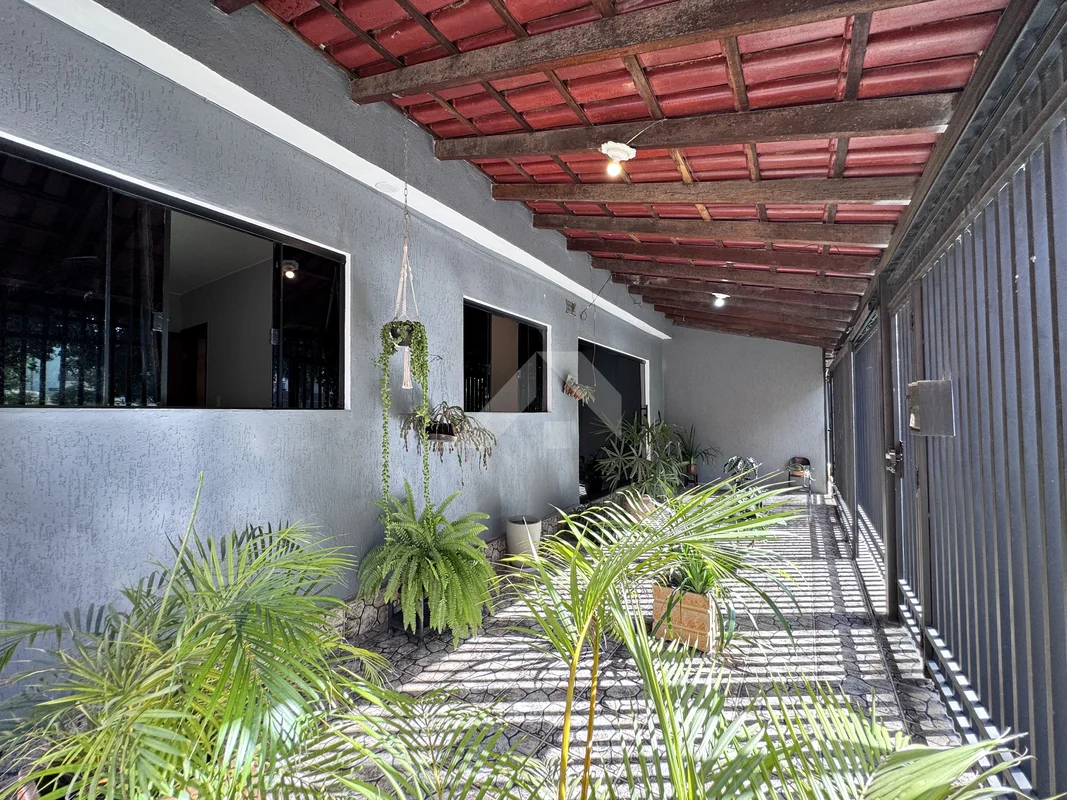 VENDA COM EXCLUSIVIDADECasa de esquina a venda em QNN 7 da Ceilândia Norte- 3 Qu...