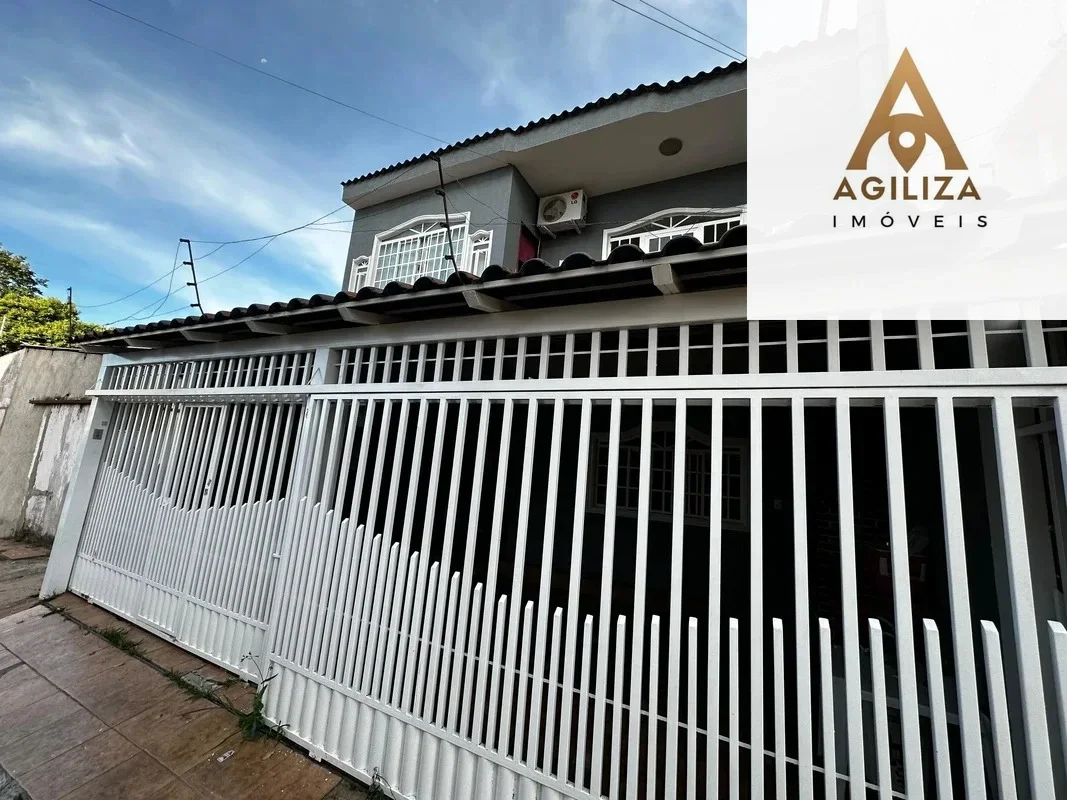 Descubra um sobrado encantador na QS 10 Conjunto 220C, Areal, Aguas Claras, DF. ...