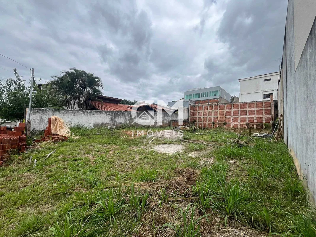 GM imóveis, vende lote no Condomínio Vivendas Friburgo, um dos melhores condomín...