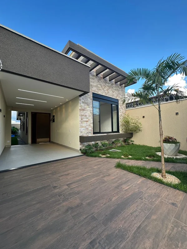 Descubra uma casa encantadora, na Vila Alzira, em Aparecida de Goiânia, ideal pa...