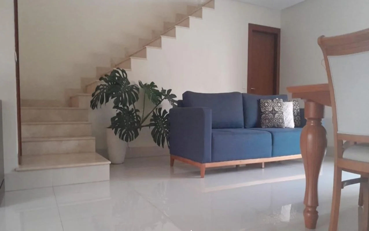 **Sobrado com 4 Quartos à Venda no Setor Jaó - Goiânia/GO****Valor de Venda:**R$...