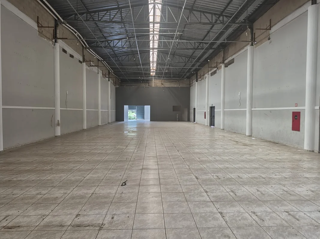 Oportunidade Comercial Exclusiva no Centro de Brasília.Apresentamos um espaço co...