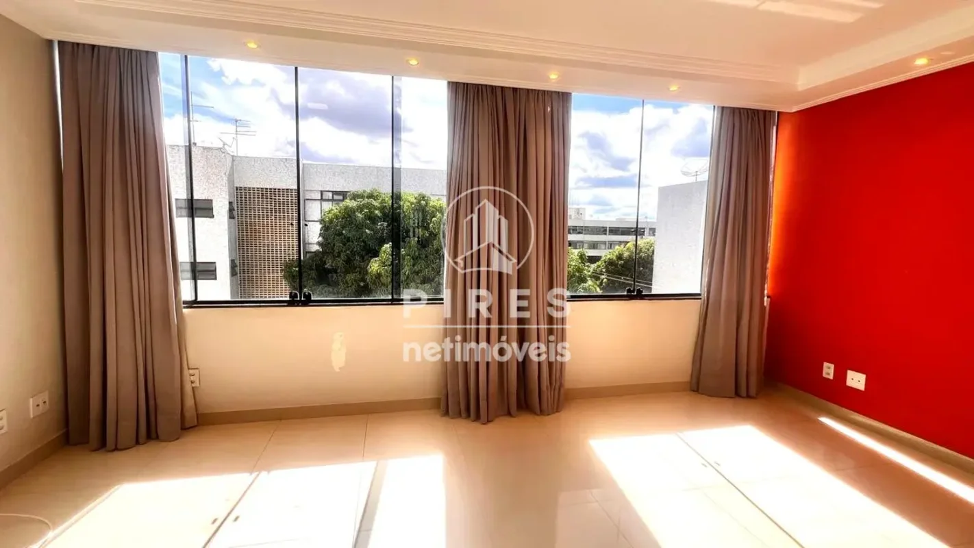 O MAIOR 2 QUARTOS DO CRUZEIRO - 60m2 - 3 ANDAR, REFORMADO, DE CANTO!Já ouviu a e...