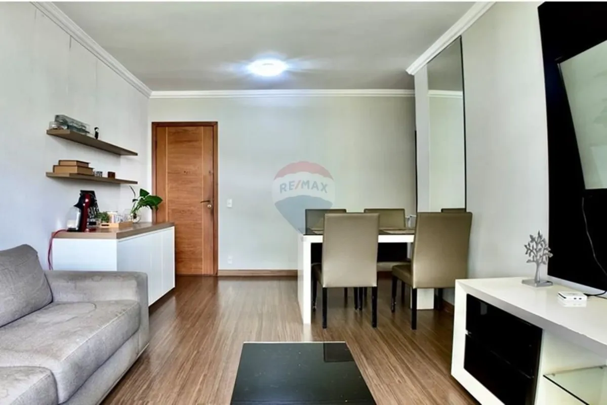 Apresentamos um incrível apartamento localizado no coração da Asa Norte, em Bras...