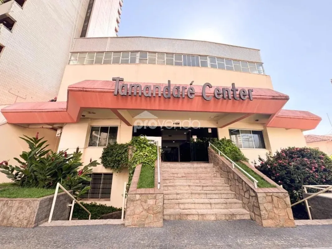 Sala Comercial Ampla à Venda no Center Shopping Tamandaré - Setor Oeste, Goiânia...