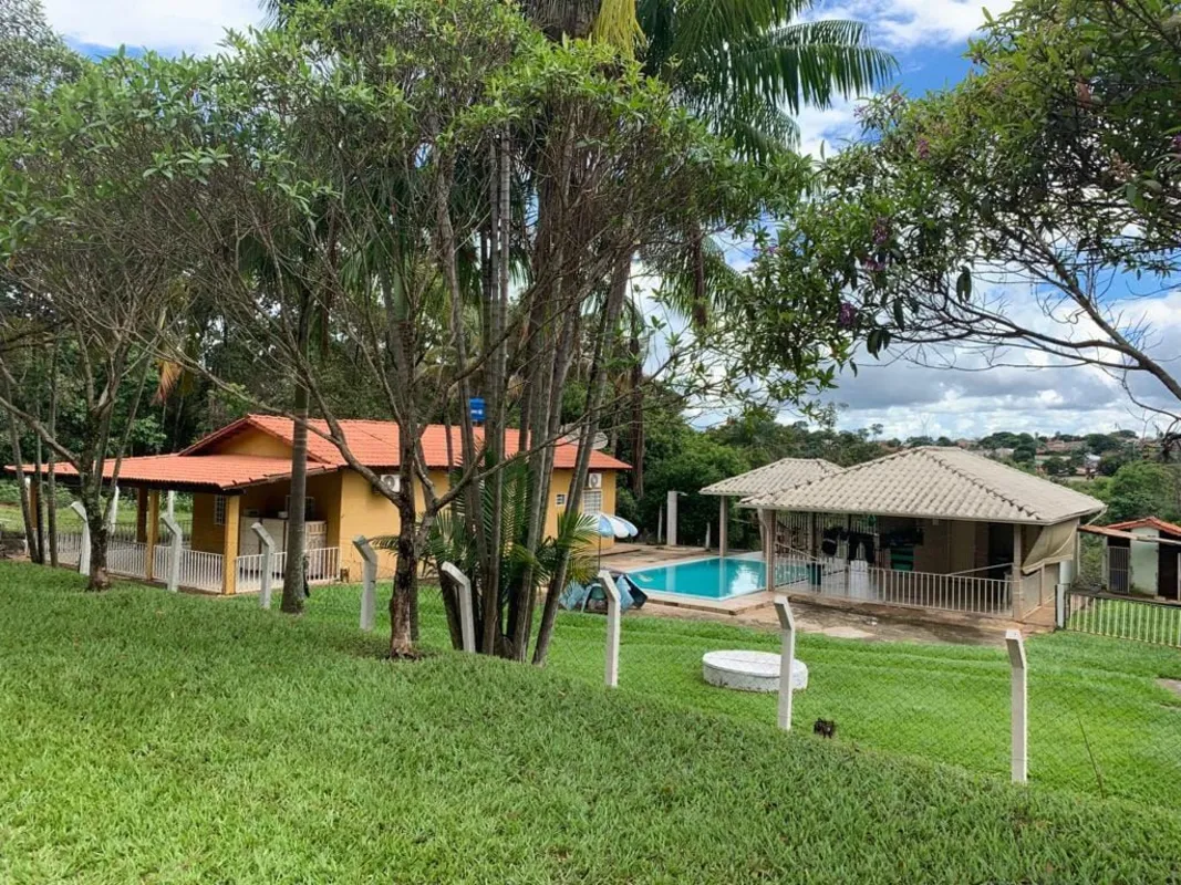 Chácara com 03 Suítes à venda, 10000 m² por R$ 2.800.000,00 - Chácara São Pedro ...