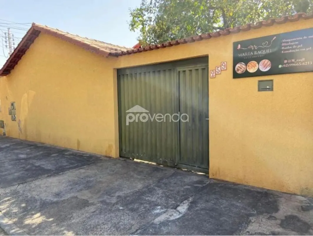 Descubra este excelente imóvel com 442 metros quadrados, localizado em uma área ...