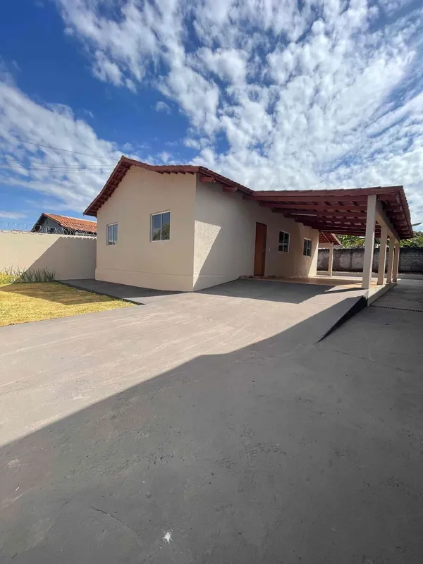 Casa 3 quartos sendo uma suíte Lote 392 metros quadrados Setor Jardim IpanemaPró...