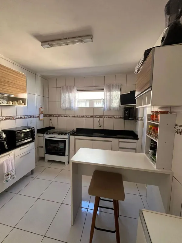 APARTAMENTO3Q SENDO 1 SUITESALA 2 AMBIENTESCOZINHA AREA DE SERVIÇO GRANDE1VAGA C...
