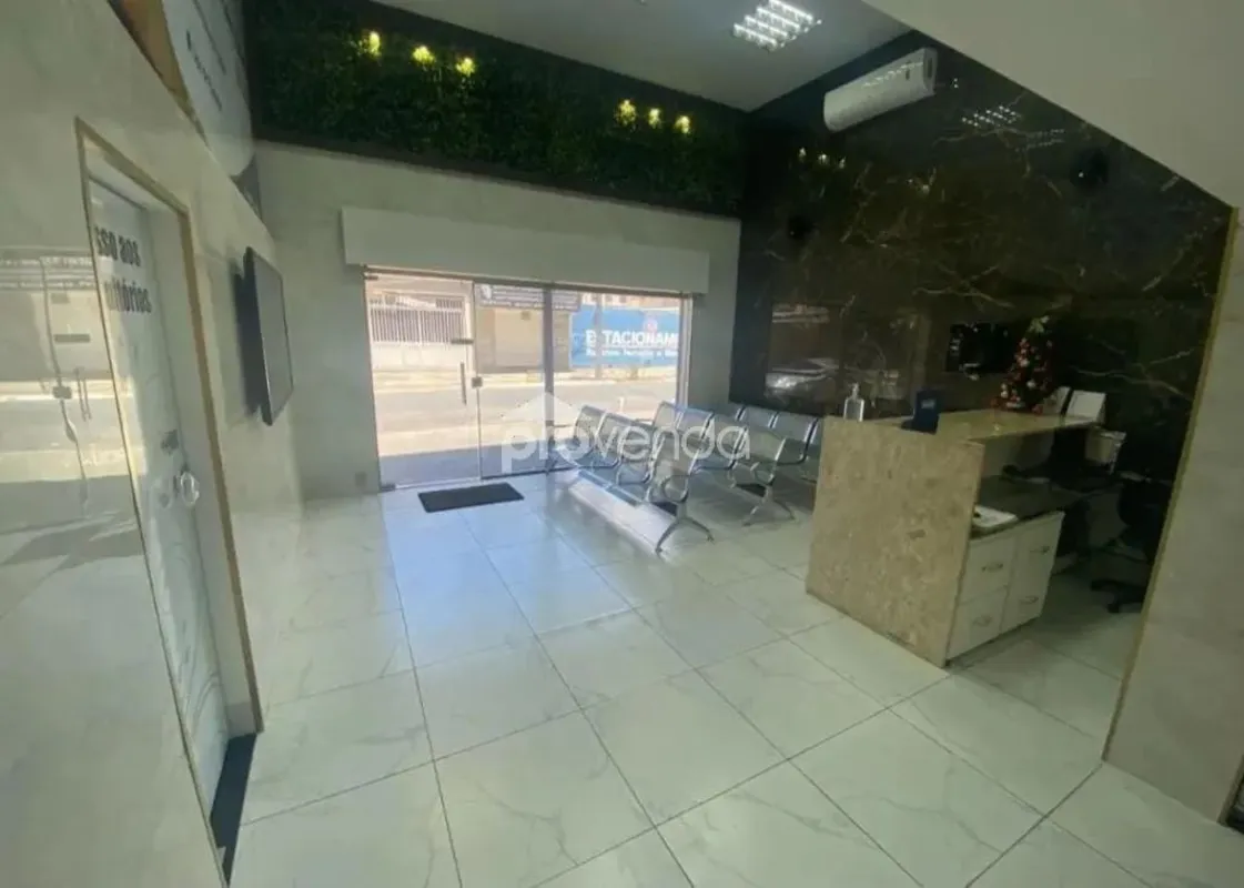 Sala/Clínica Comercial 228m² ? Centro de GoiâniaMetragem:Área total: 228m²Pavime...