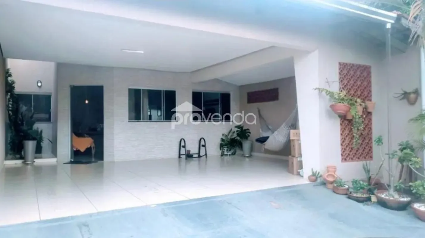 Casa à Venda 3 Quartos (1 Suíte) - Setor Jardim Presidente - Goiânia (GO)Casa am...