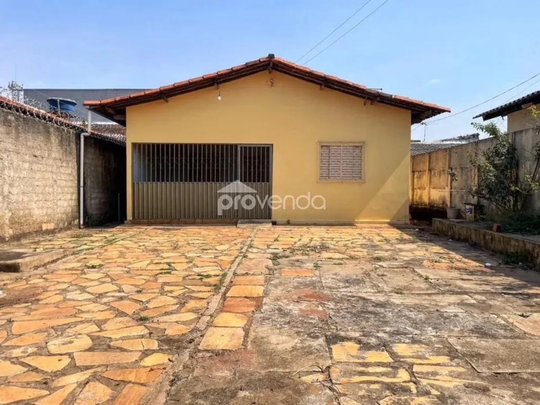 Casa com 4 Quartos (1 Suíte) à venda no Setor Centro Oeste (Fama) - Localização ...