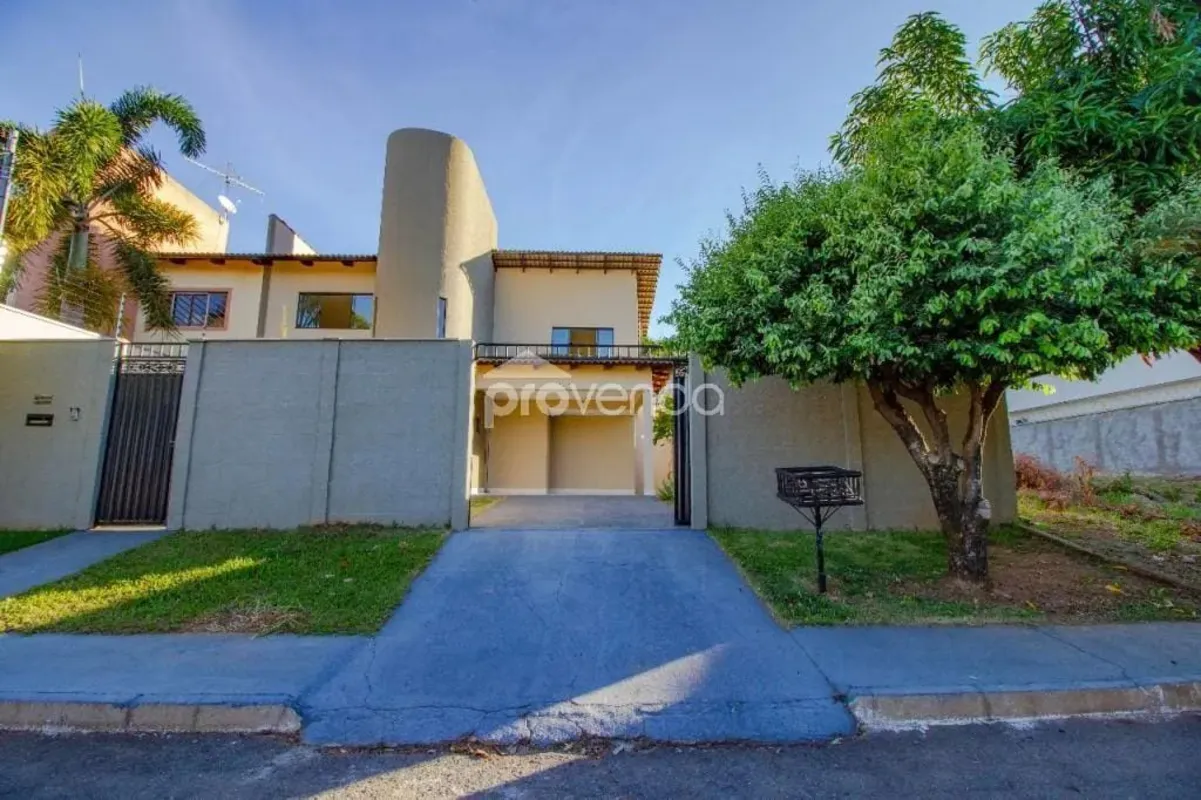 Sobrado à Venda com 3 Quartos e 118 m² no Jardim Vitória Descubra este belo sobr...