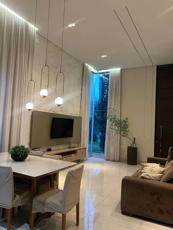 Condomínio do LagoCasa térrea super mobiliadaR$ 2.250,00. Lote 750 m² ( lote mui...
