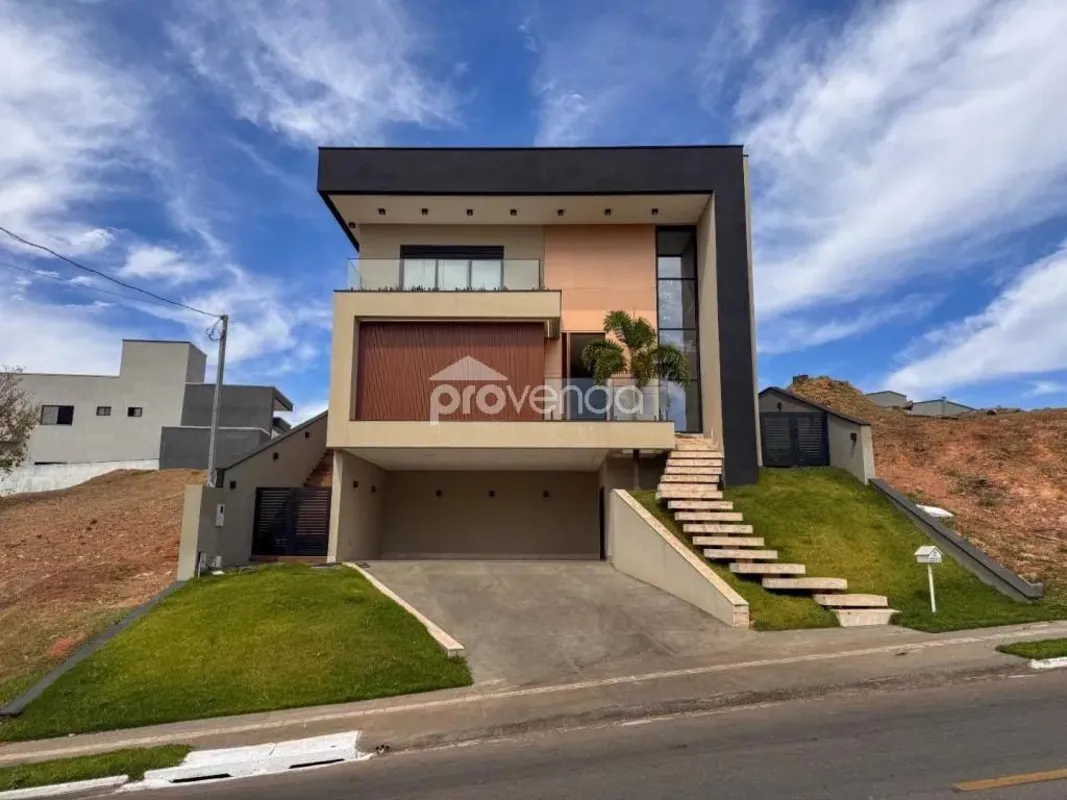 Sobrado à venda de 419m² no Condomínio do Lago ? Alto Padrão em Goiânia com Laze...