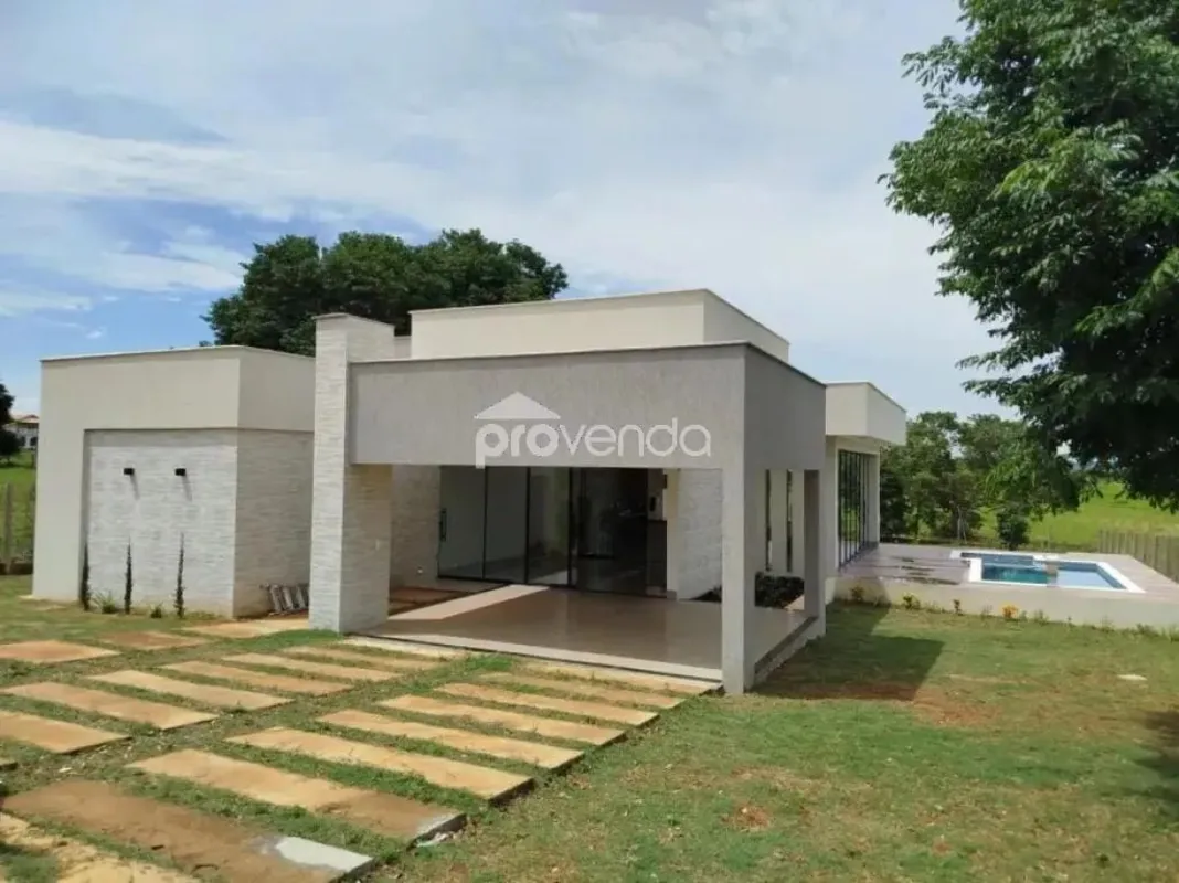 Chácara de 3 Quartos no Condomínio Talismã ? Guapó/GOCom um terreno amplo de 1.5...