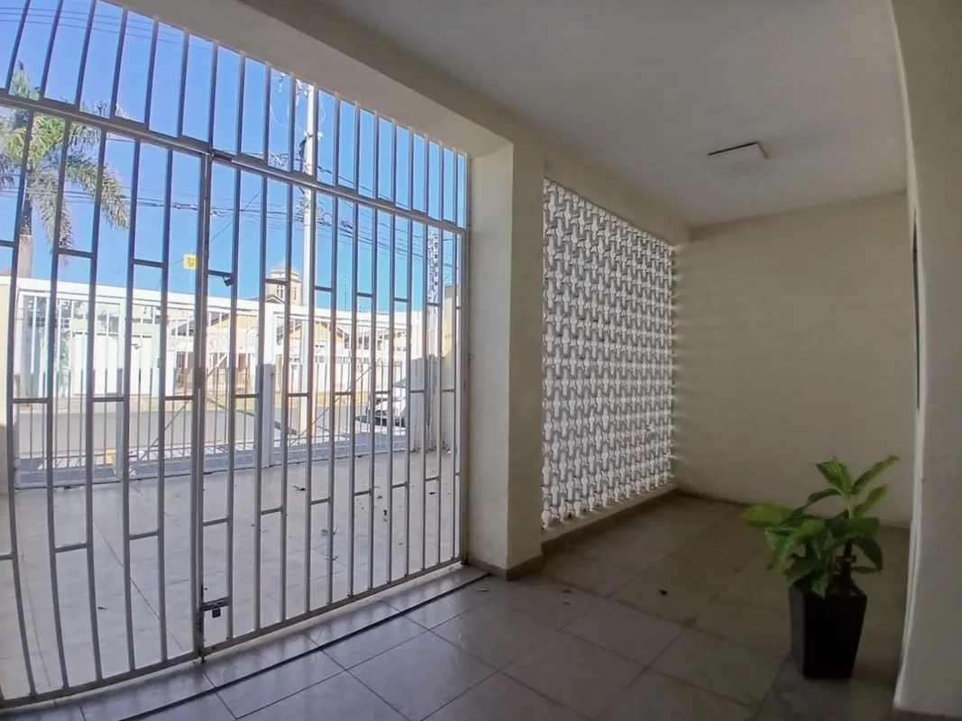 Casa 2 quartos, 2 suítes, 142,71 m² para locação, Setor Central.Imóvel pronto pa...