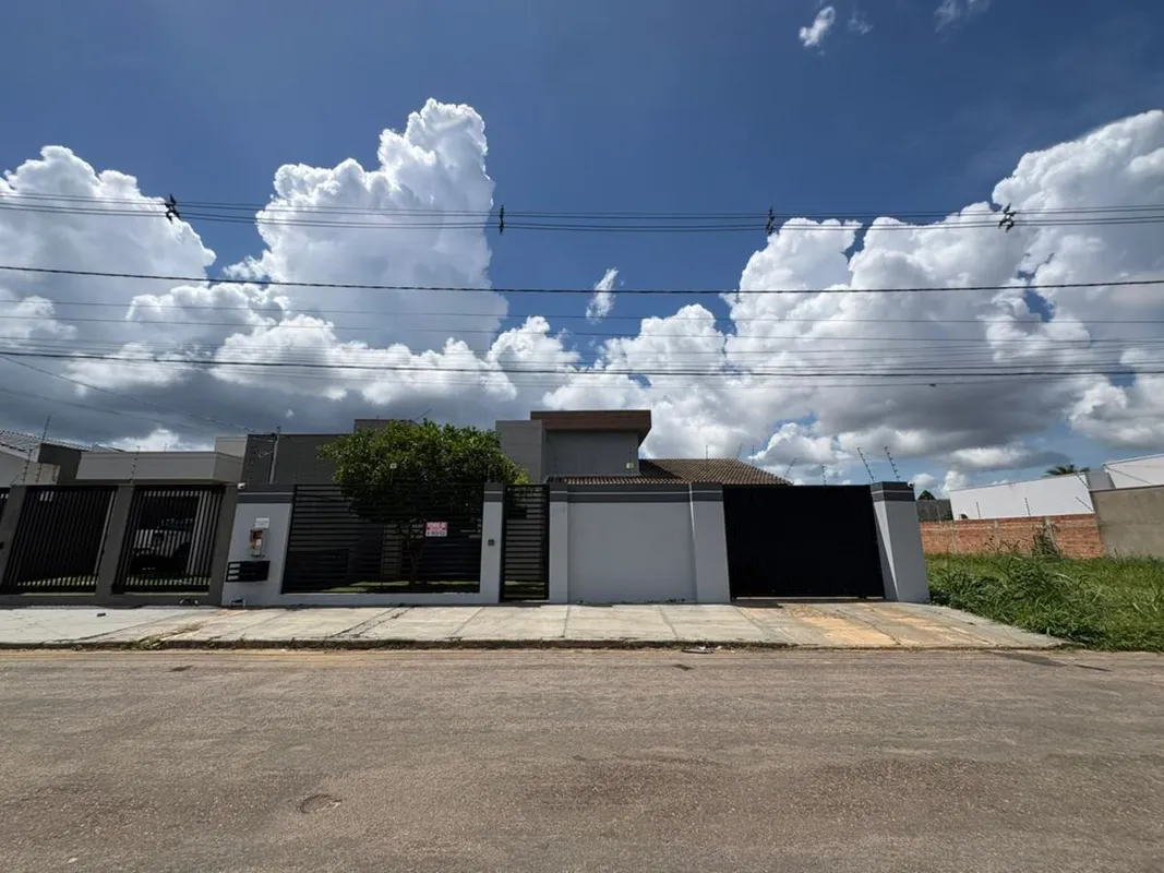 Vende-se casa no Jardim LucianaCASA DISPONÍVEL NO JARDIM LUCIANA.- 225m de área ...