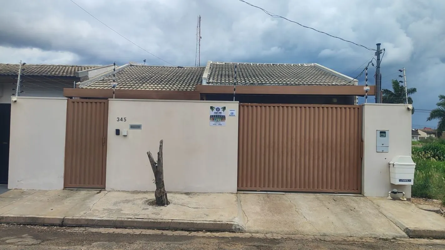 Seu novo lar te espera...Casa a venda no buritis 2, acolhedora e de muito aconch...