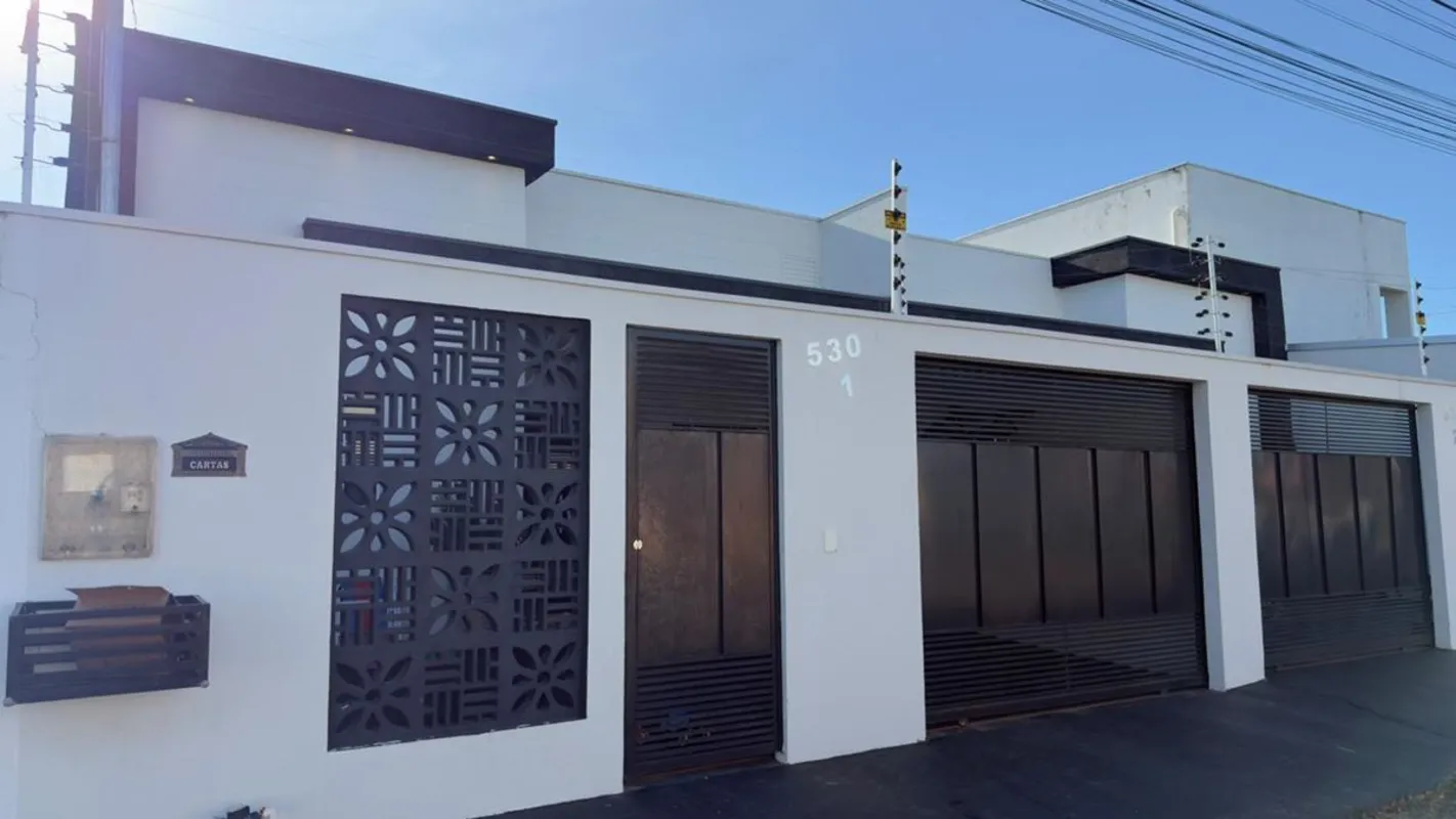 CASA À VENDA – CONFORTO, SEGURANÇA E EXCELENTE INVESTIMENTOÁrea total: 149,70 m²...