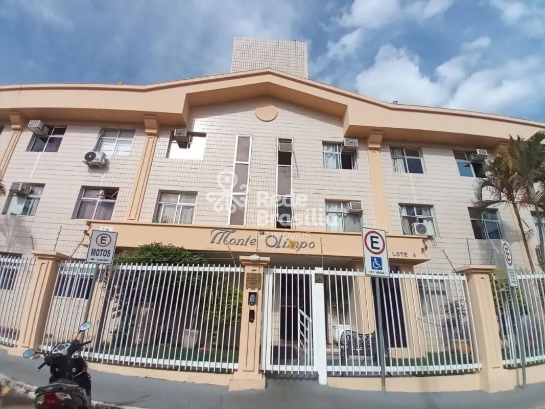 Kitnet térrea com ar-condicionado e porta equipada com fechadura eletrônica, ofe...