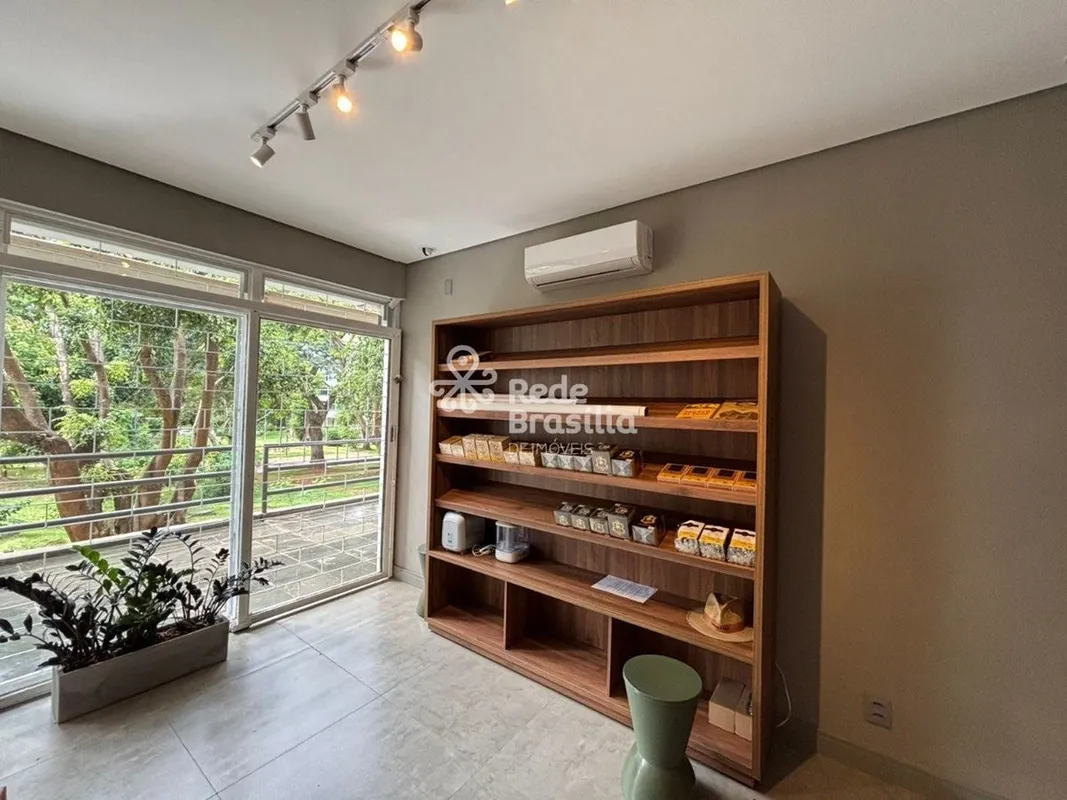 Loja dos sonhos para o seu negócio na CLN 411, Bloco C - Asa Norte! Se você busc...