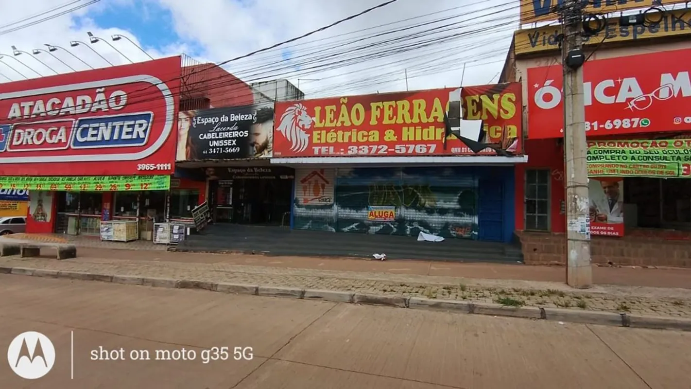 OJA NA AVENIDA HELIO PRATES CEILANDIAExcelente oportunidade para quem busca pont...