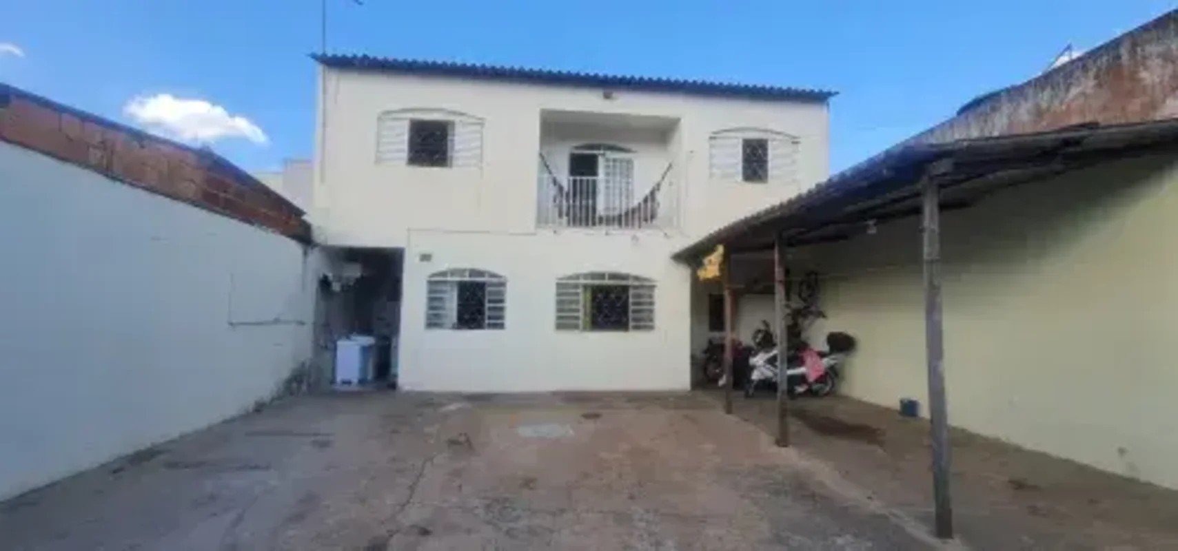 JDM IMOBILIÁRIA VENDE :Excelente oportunidade! Sobrado amplo e bem localizado na...