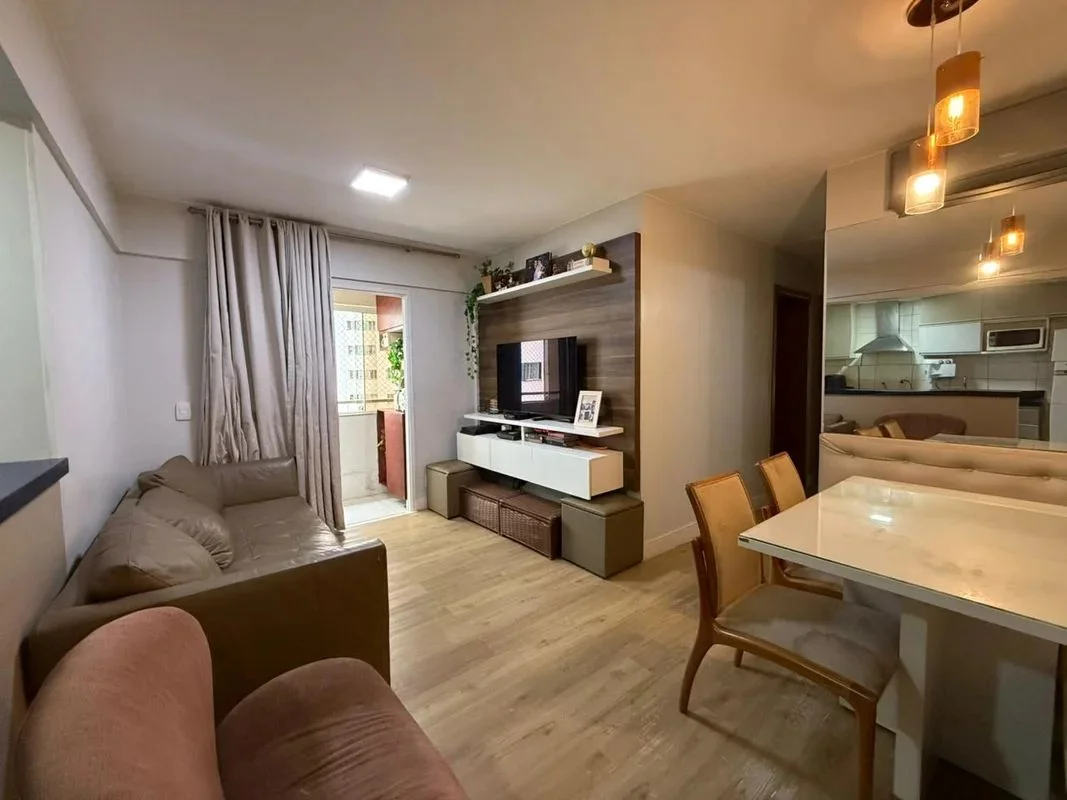 DETALHES DO IMÓVEL:- Áreal útil: 62m²- 2 Quartos sendo uma suíte- Sala ampla par...