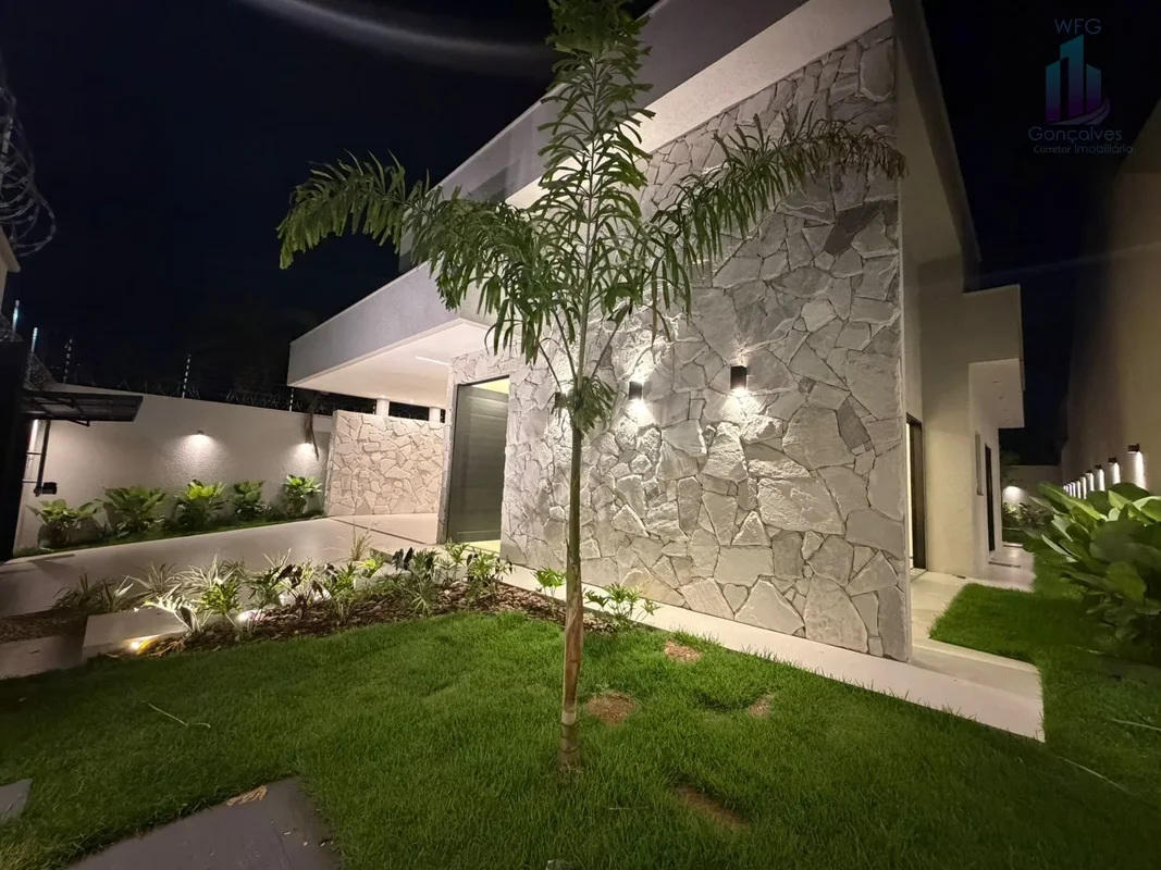 CASA ALTO PADRÃO – JARDIM ATLÂNTICO | ACIMA DO PARQUE CASCAVEL• Lote: 420 m²• Ár...