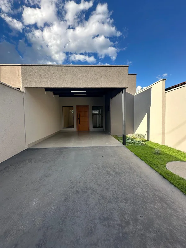 Seu novo lar espera por você no coração do SETOR GARAVELO, em Aparecida de Goiân...