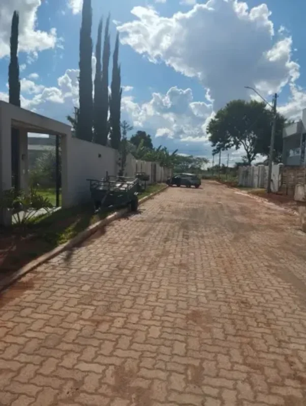 TEMOS DIVERSAS OPÇÕES NESTE CONDOMÍNIOCompre seu lote no condomínio mais procura...