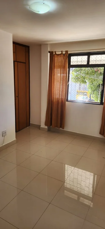 Oportunidade na 714 Norte – Apartamento Vazado, Super Ventilado!Localizado na tr...