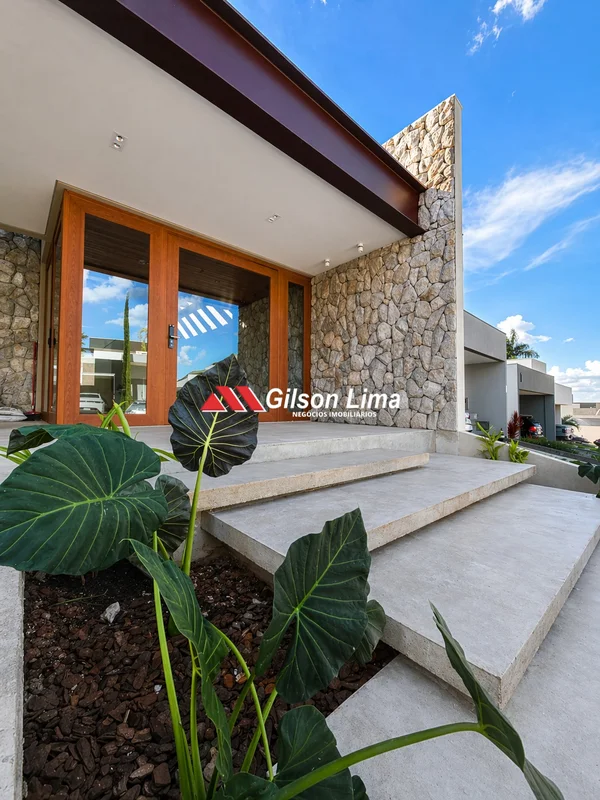 ** Lote 400 m2 - 4 Quartos ( 3 SUÍTES ) - Fino acabamento - Área de lazer e gour...