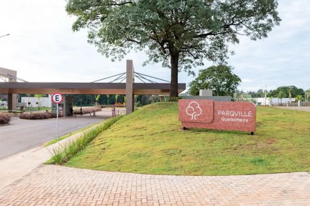 Lote com 519m², esquina, valor excelente, laser completo com diversas quadras de...
