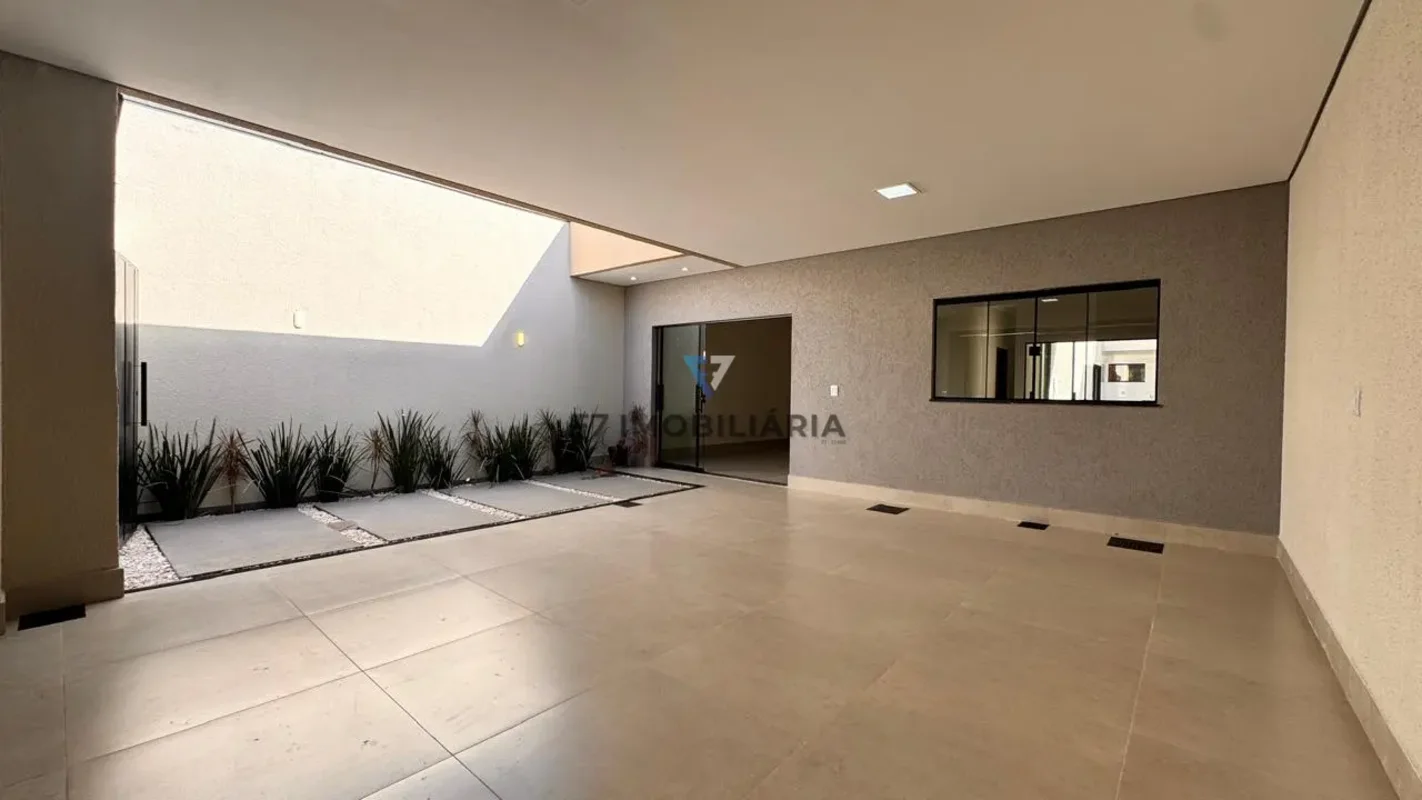 CASA À VENDA ALTO PADRÃOBAIRRO DAS INDÚSTRIASExcelente oportunidade para quem bu...