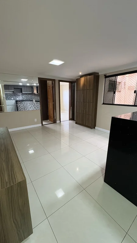 Madel Imobiliária vende apartamento na Quadra 9 de Sobradinho.DESCRIÇÃO:2 quarto...