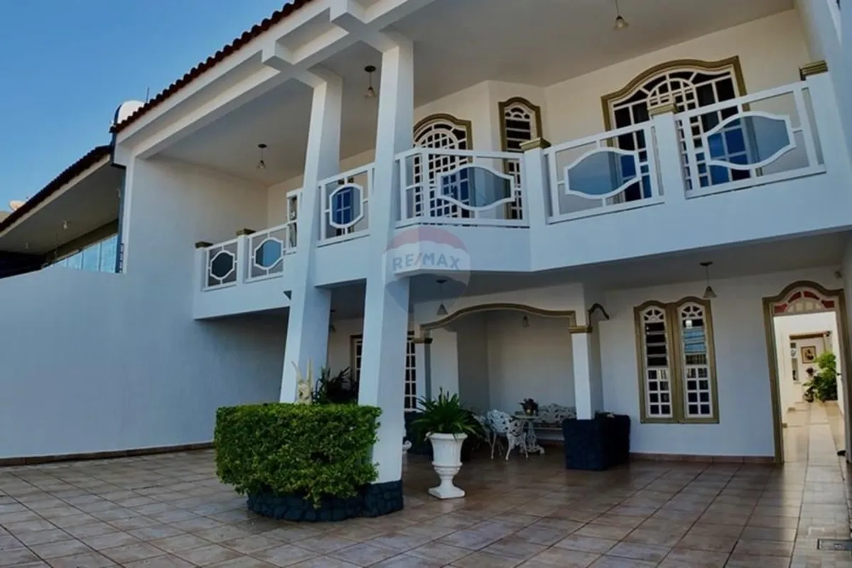 ?? Casa Clássica no Coração de Taguatinga QNE 11Se você busca conforto, elegânci...