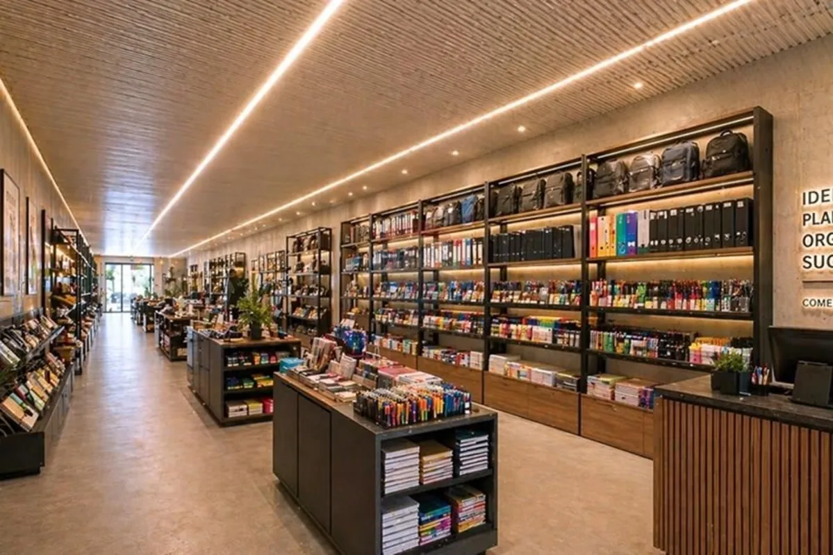 RE/MAX APEXION VENDE:?? IMÓVEL COMERCIAL NA W3 SUL ALTO POTENCIAL 630m² CONSTRUÍ...