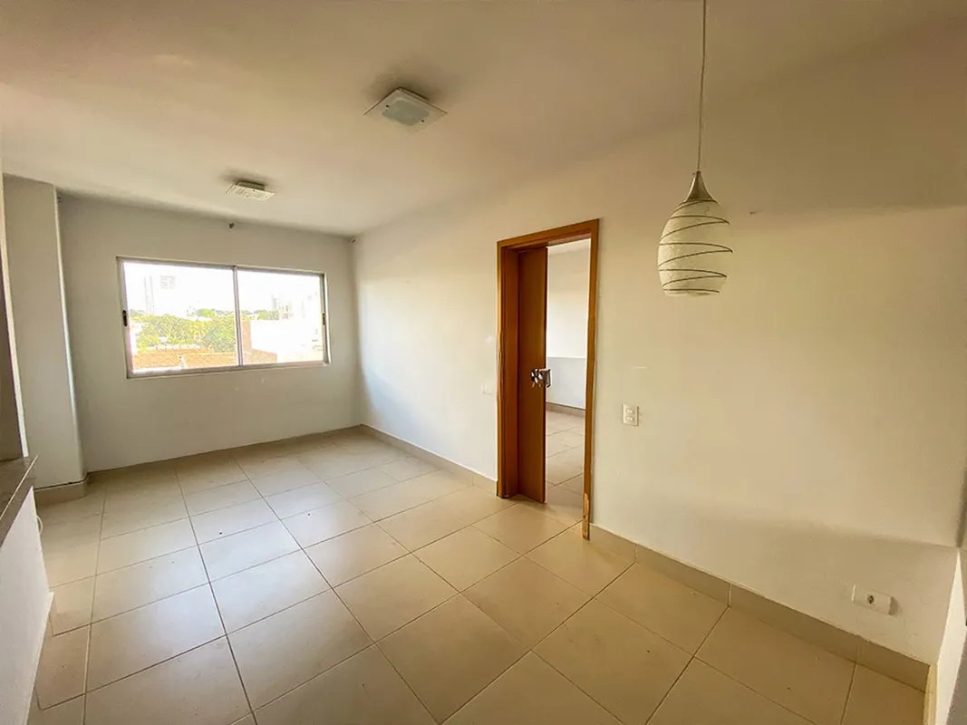 Sala integrada com cozinha americana, área de serviço e 1 suíte (banheiro com es...