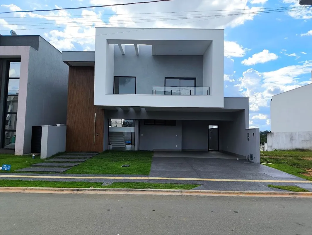 SÃ£o 228mÂ² de construÃ§Ã£o em um terreno de 268mÂ².03 SuÃ­tes plenas, sendo a d...