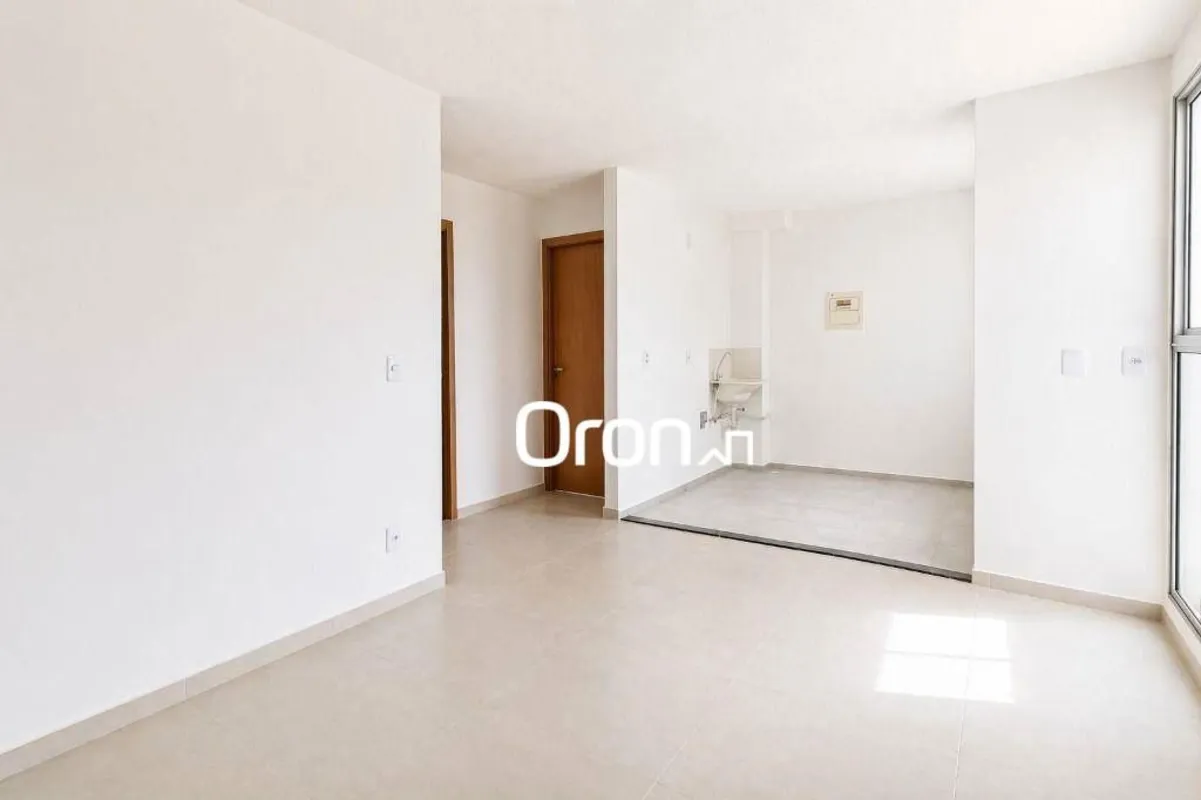 CÓDIGO DO IMÓVEL: AP7357LOCALIZAÇÃO:Próximo a GO-070.AMBIENTES:Sala de estar e j...